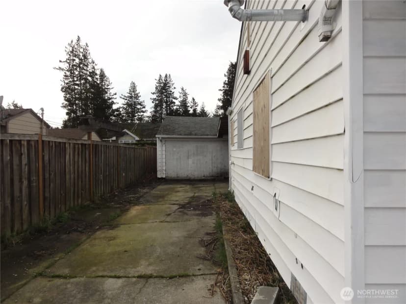 Property photo for 1820 S Sprague Avenue, Tacoma photo 13