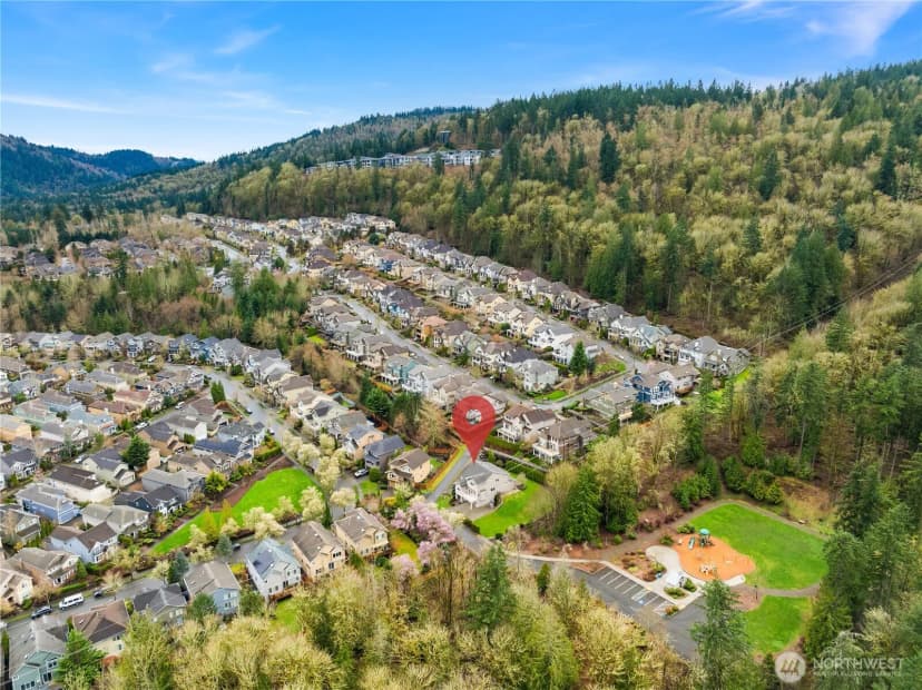 Property photo for 917 Bear Ridge Court Nw, Issaquah photo 35