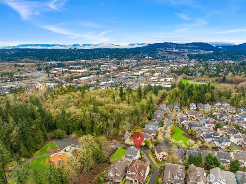 Property photo for 917 Bear Ridge Court Nw, Issaquah photo 37