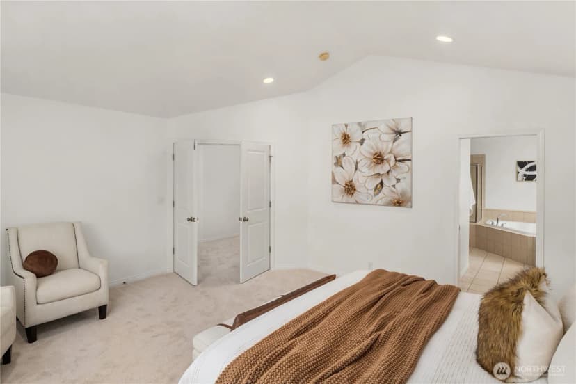 Property photo for 917 Bear Ridge Court Nw, Issaquah photo 21