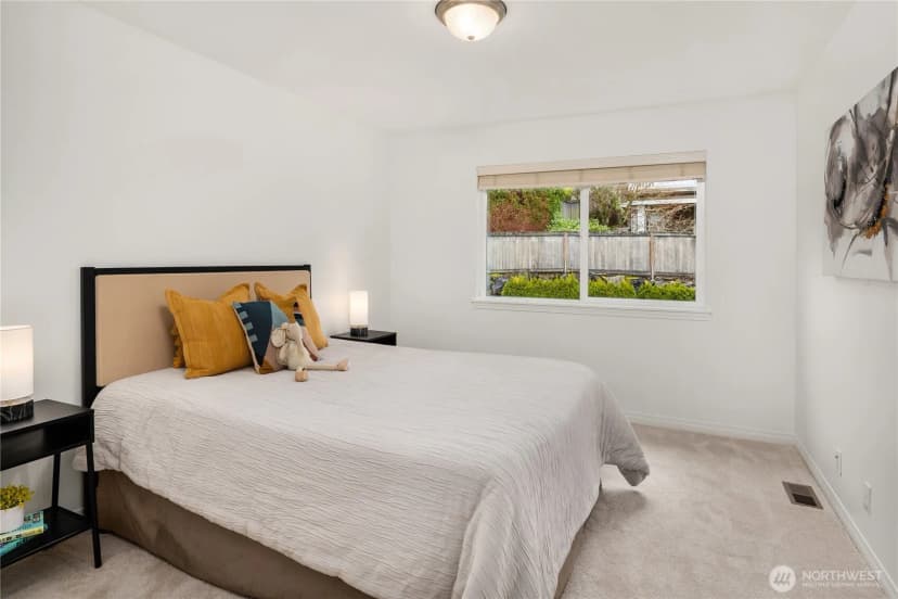 Property photo for 917 Bear Ridge Court Nw, Issaquah photo 25