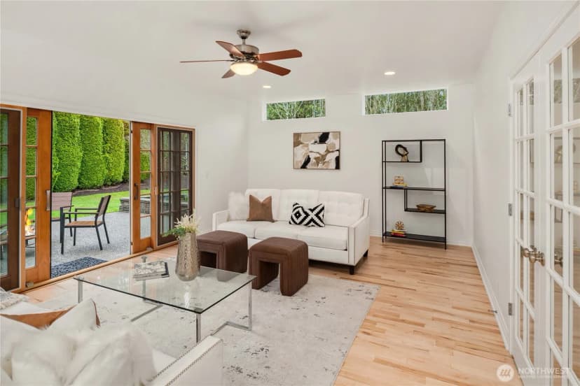 Property photo for 917 Bear Ridge Court Nw, Issaquah photo 14