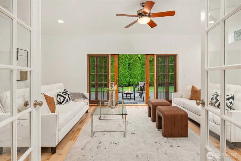 Property photo for 917 Bear Ridge Court Nw, Issaquah photo 15