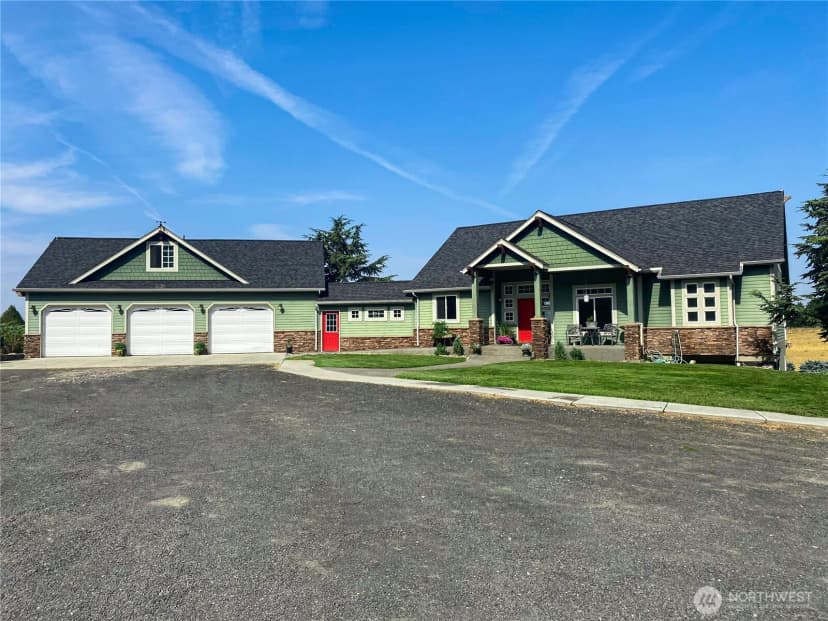 Property photo for 55776 Bay Area Drive, Electric City photo 2