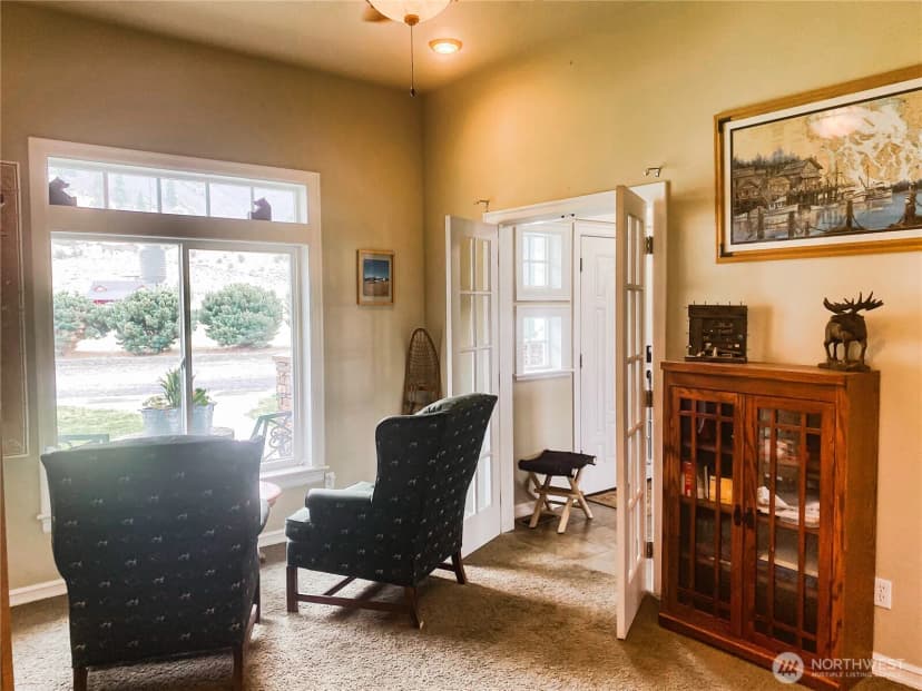 Property photo for 55776 Bay Area Drive, Electric City photo 11