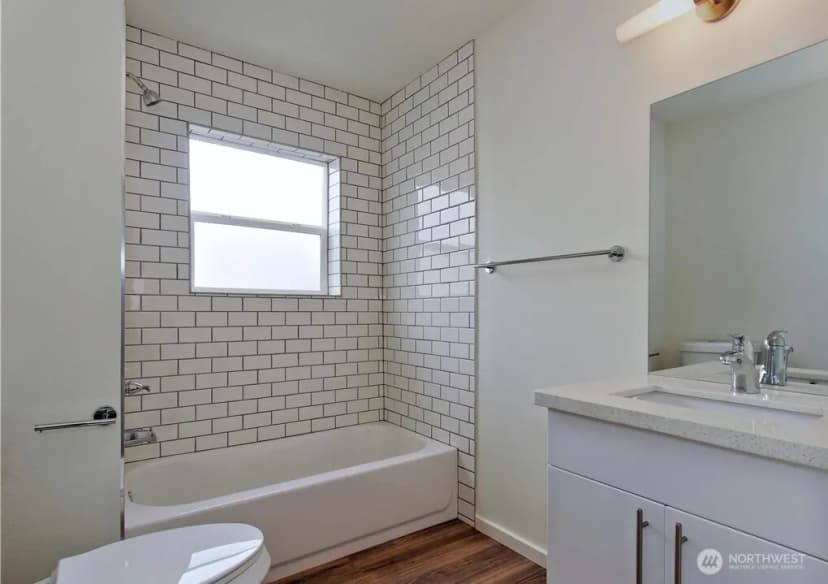 Property photo for 5045 37th Avenue S, Seattle photo 6