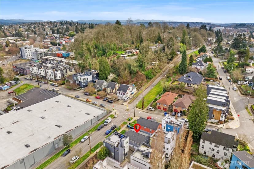 Property photo for 5045 37th Avenue S, Seattle photo 14