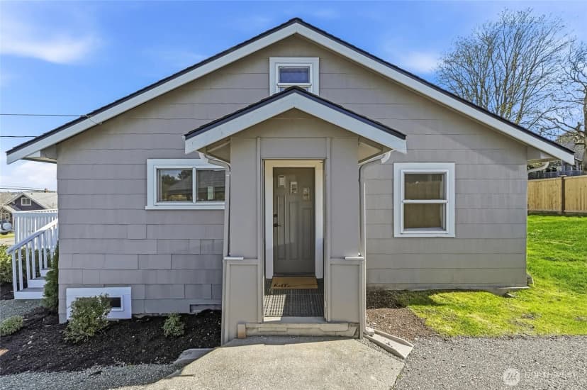 Property photo for 1221 S 101st Street, Seattle photo 23