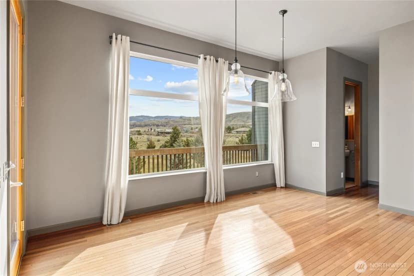 Property photo for 610 Meadow View Drive, Ellensburg photo 11