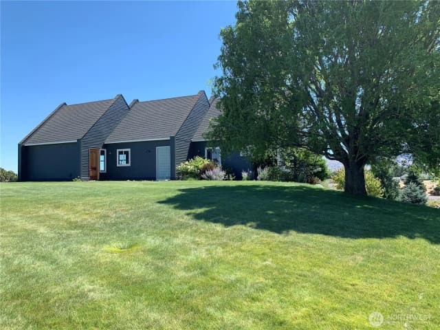 Property photo for 610 Meadow View Drive, Ellensburg