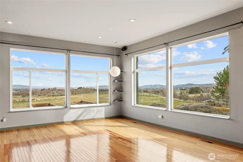 Property photo for 610 Meadow View Drive, Ellensburg photo 9
