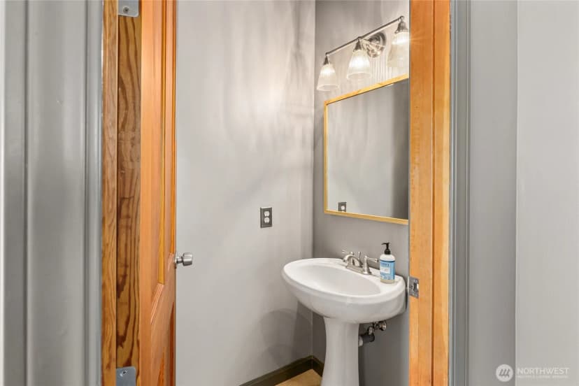 Property photo for 610 Meadow View Drive, Ellensburg photo 17