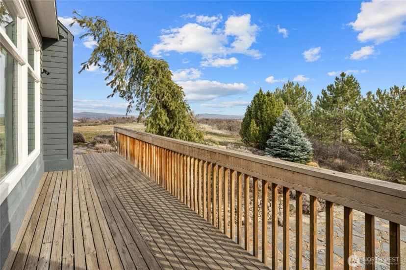 Property photo for 610 Meadow View Drive, Ellensburg photo 25