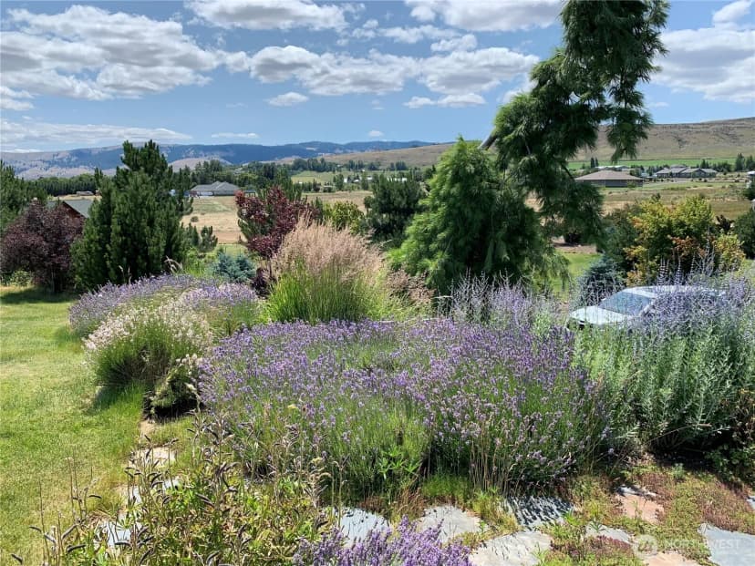 Property photo for 610 Meadow View Drive, Ellensburg photo 6