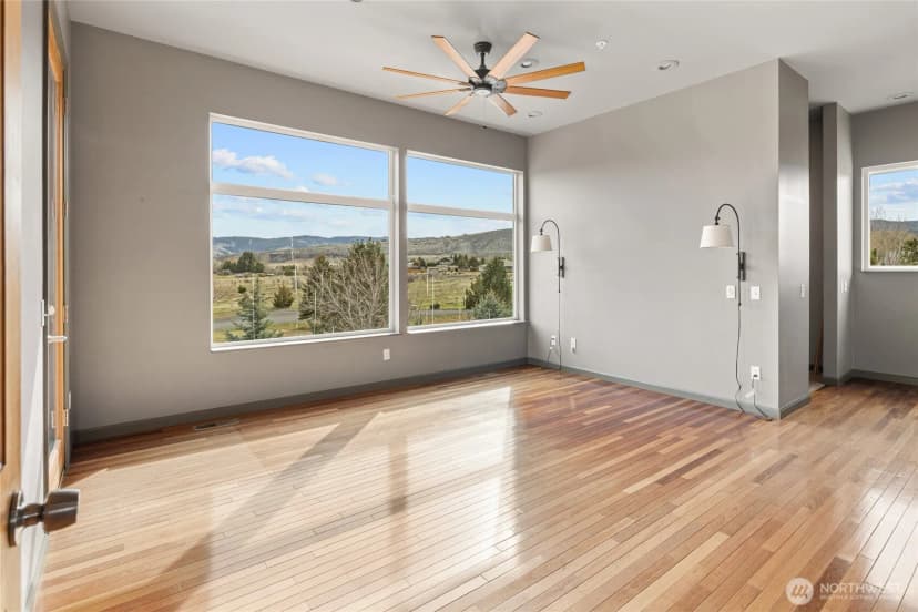 Property photo for 610 Meadow View Drive, Ellensburg photo 18