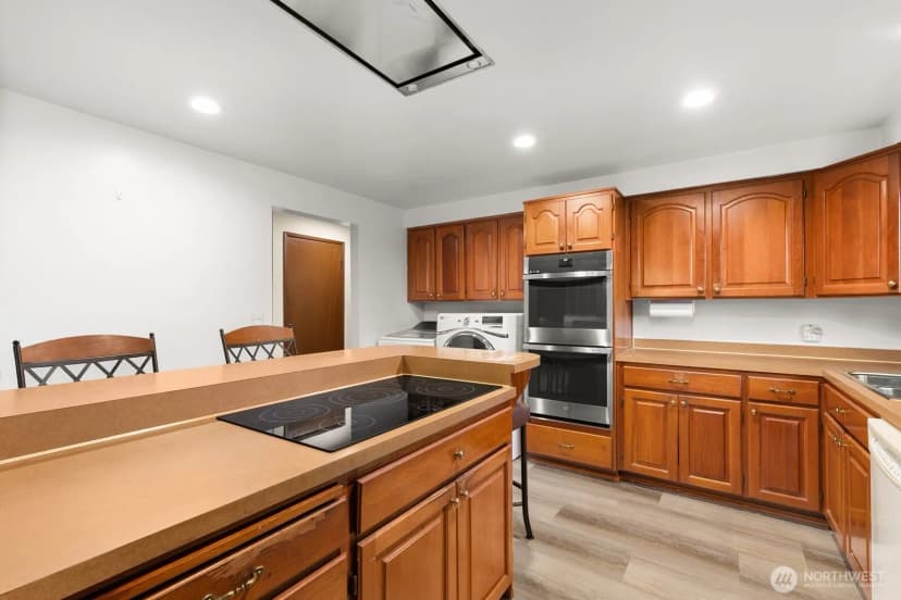 Property photo for 10411 57th Avenue S, Seattle photo 6