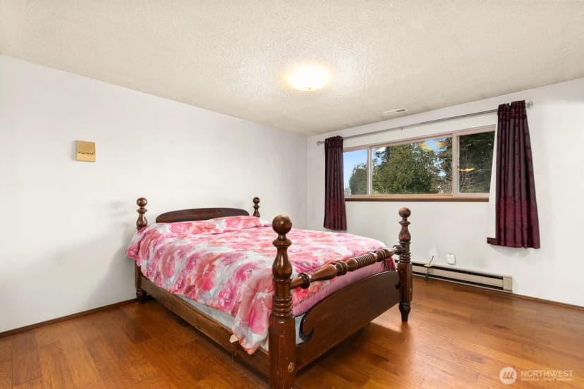 Property photo for 10411 57th Avenue S, Seattle photo 10