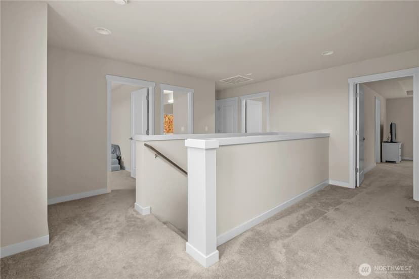 Property photo for 2120 Sw Putnam Drive, Oak Harbor photo 18