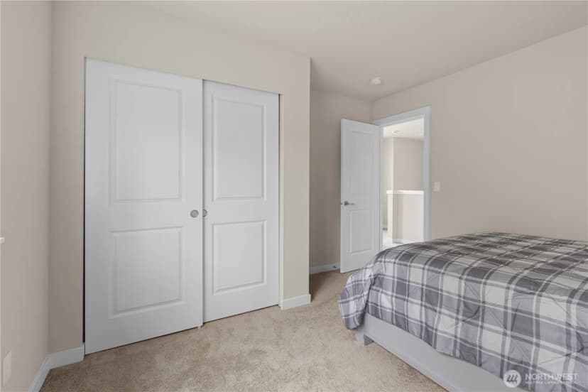 Property photo for 2120 Sw Putnam Drive, Oak Harbor photo 20