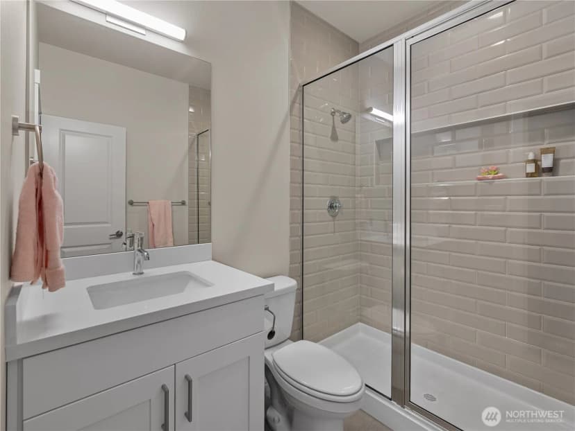 Property photo for 2120 Sw Putnam Drive, Oak Harbor photo 14