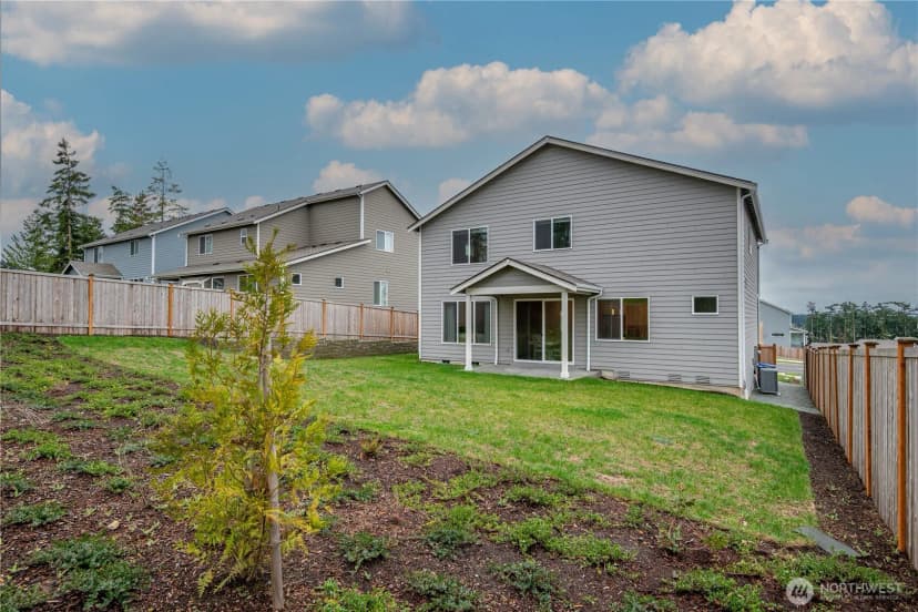 Property photo for 2120 Sw Putnam Drive, Oak Harbor photo 38
