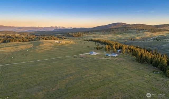 Property photo for 1475 Havillah Road, Tonasket photo 2