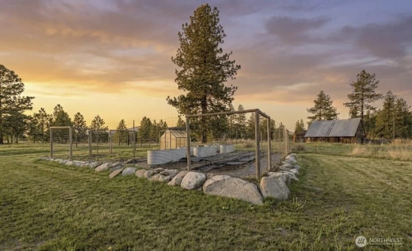 Property photo for 1475 Havillah Road, Tonasket photo 7