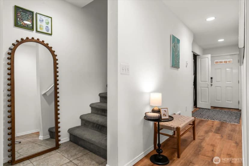 Property photo for 6035 Fauntleroy Way Sw #b, Seattle photo 7
