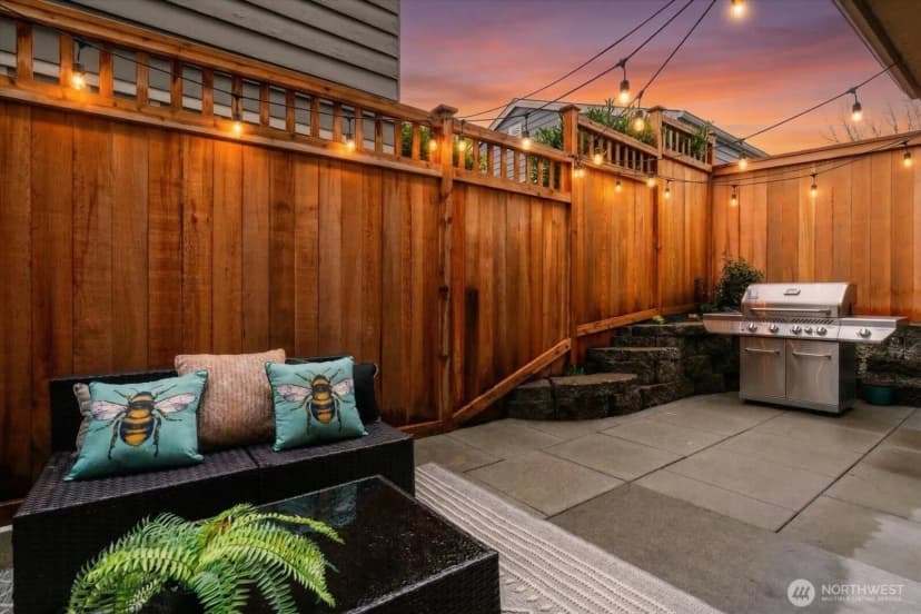 Property photo for 6035 Fauntleroy Way Sw #b, Seattle photo 23
