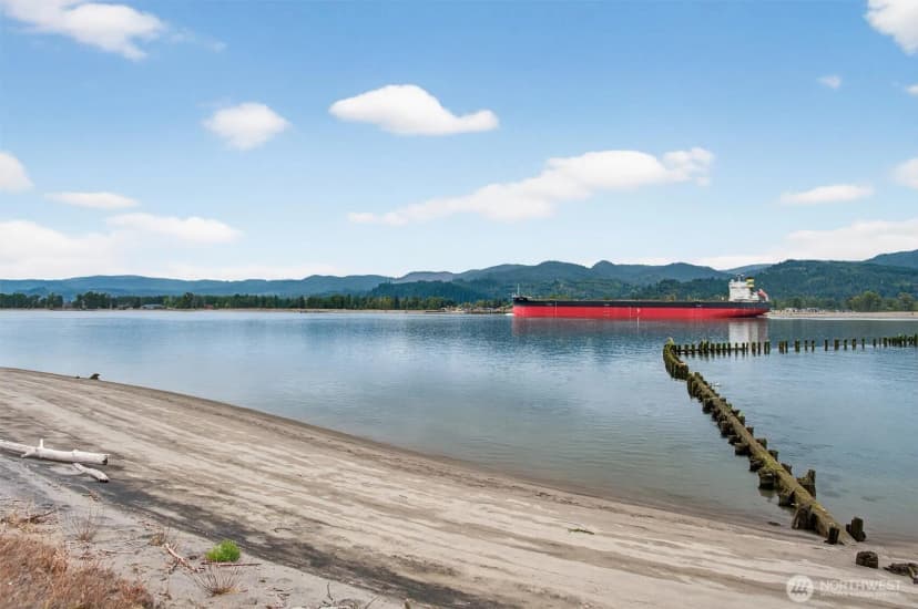Property photo for 82 E Sunny Sands Road, Cathlamet photo 32