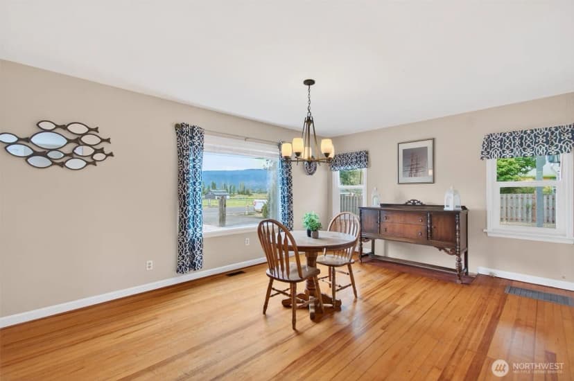 Property photo for 82 E Sunny Sands Road, Cathlamet photo 8