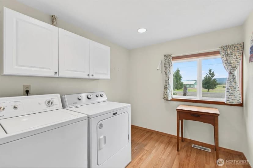 Property photo for 82 E Sunny Sands Road, Cathlamet photo 20