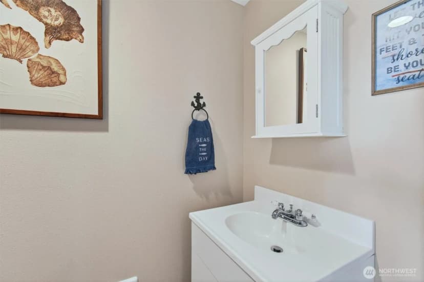 Property photo for 82 E Sunny Sands Road, Cathlamet photo 19