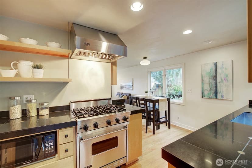 Property photo for 3625 36th Avenue W, Seattle photo 10