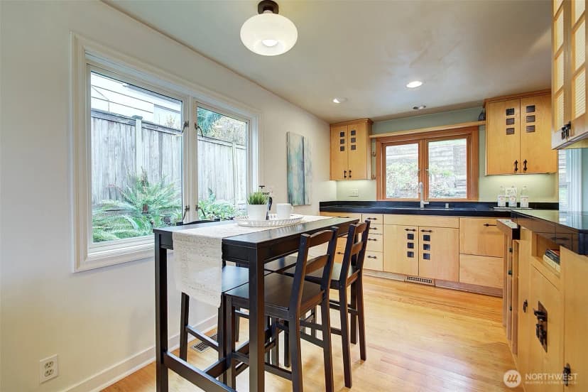 Property photo for 3625 36th Avenue W, Seattle photo 6
