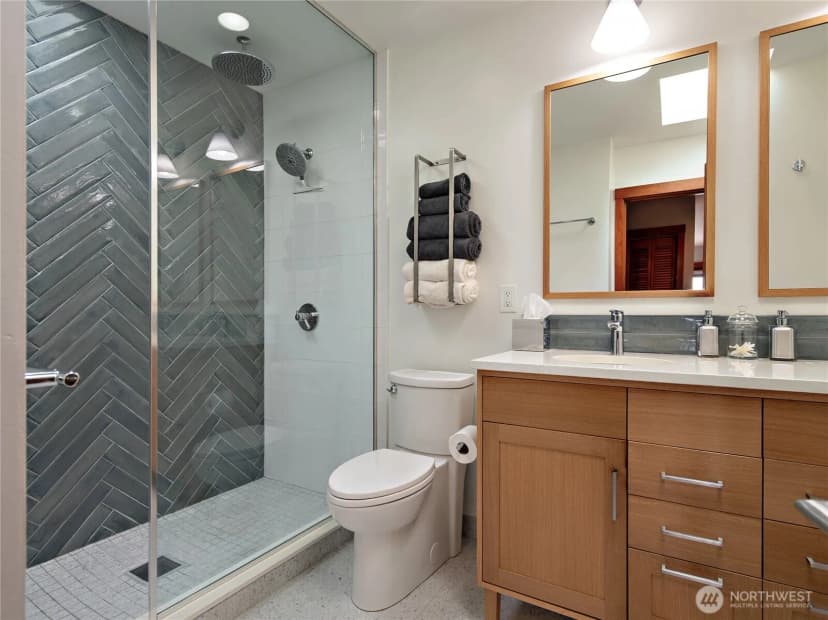 Property photo for 5320 47th Avenue Sw, Seattle photo 33