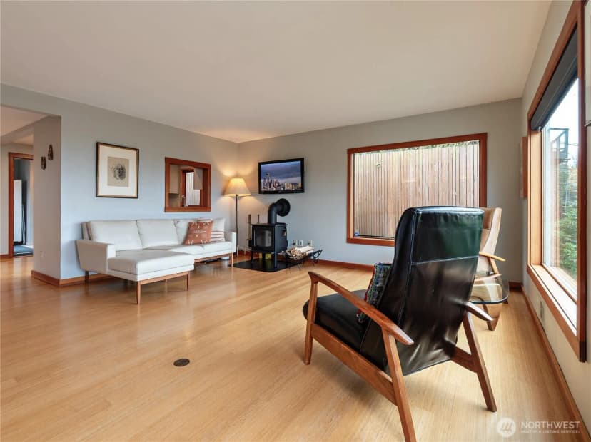 Property photo for 5320 47th Avenue Sw, Seattle photo 21