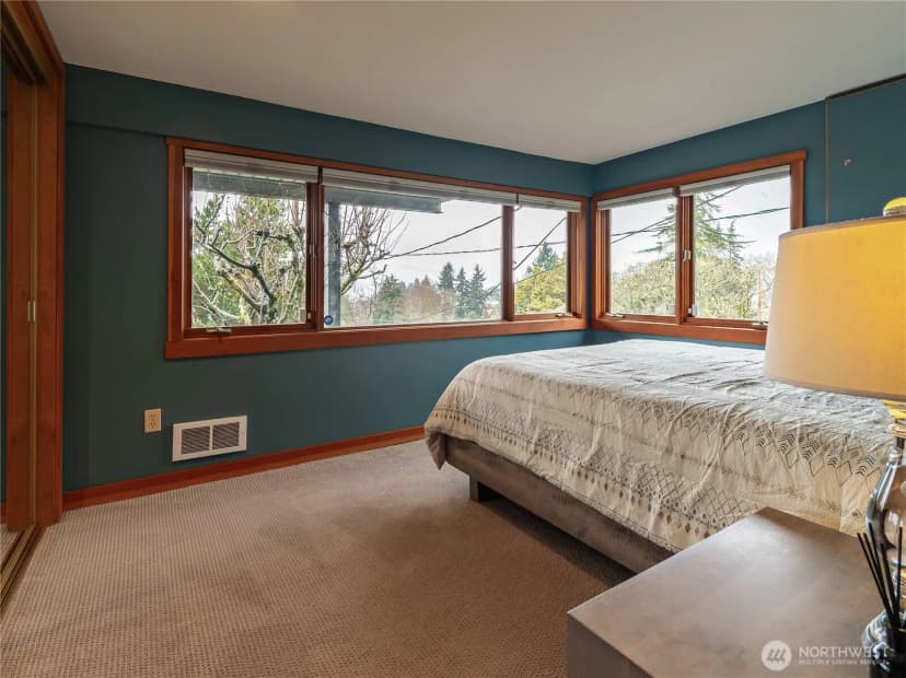Property photo for 5320 47th Avenue Sw, Seattle photo 18