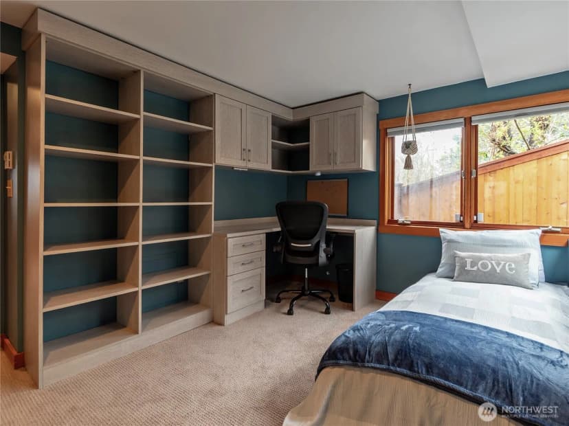 Property photo for 5320 47th Avenue Sw, Seattle photo 16