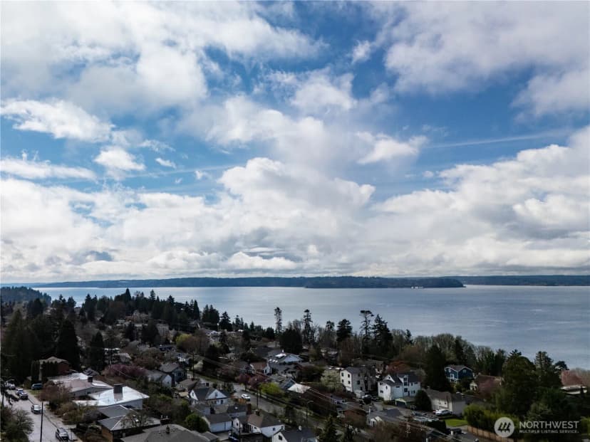 Property photo for 5320 47th Avenue Sw, Seattle photo 23