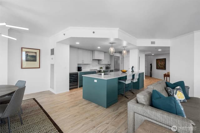 Property photo for 177 107th Avenue Ne #1906, Bellevue photo 4