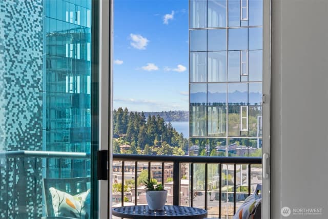 Property photo for 177 107th Avenue Ne #1906, Bellevue photo 3