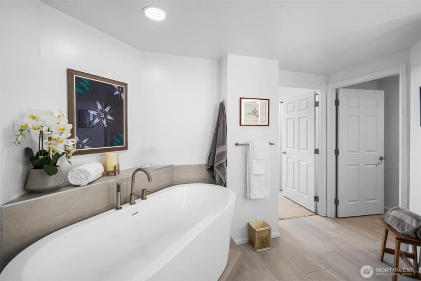 Property photo for 177 107th Avenue Ne #1906, Bellevue photo 19