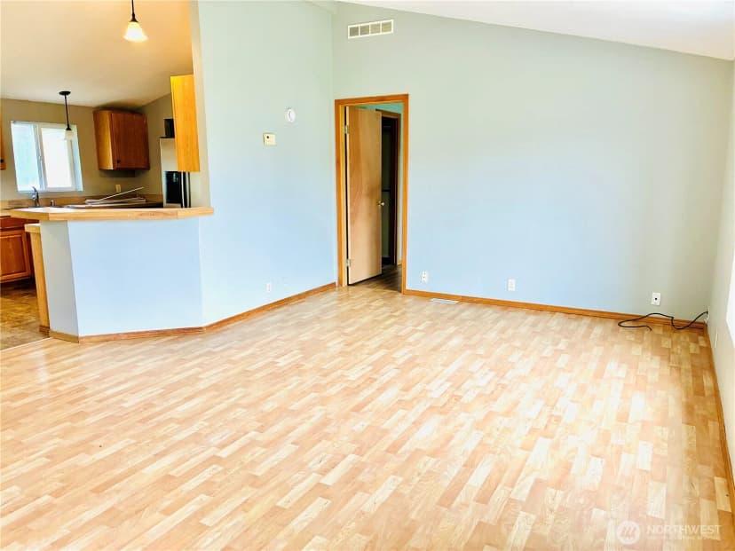 Property photo for 8212 350th Street Ct E, Roy photo 5