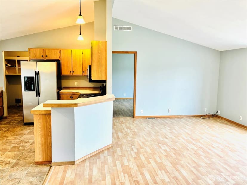 Property photo for 8212 350th Street Ct E, Roy photo 3
