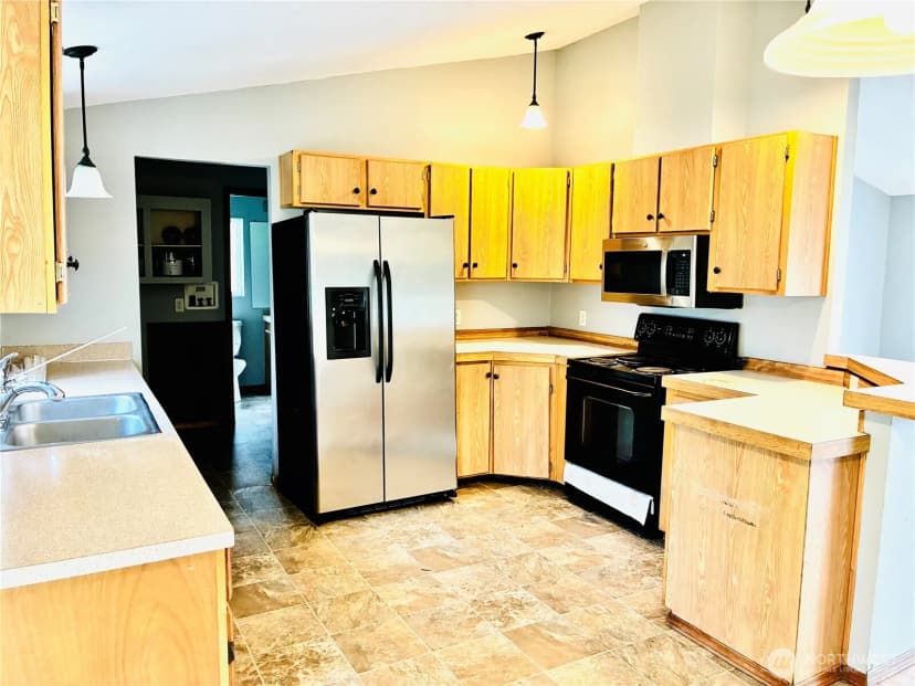 Property photo for 8212 350th Street Ct E, Roy photo 7
