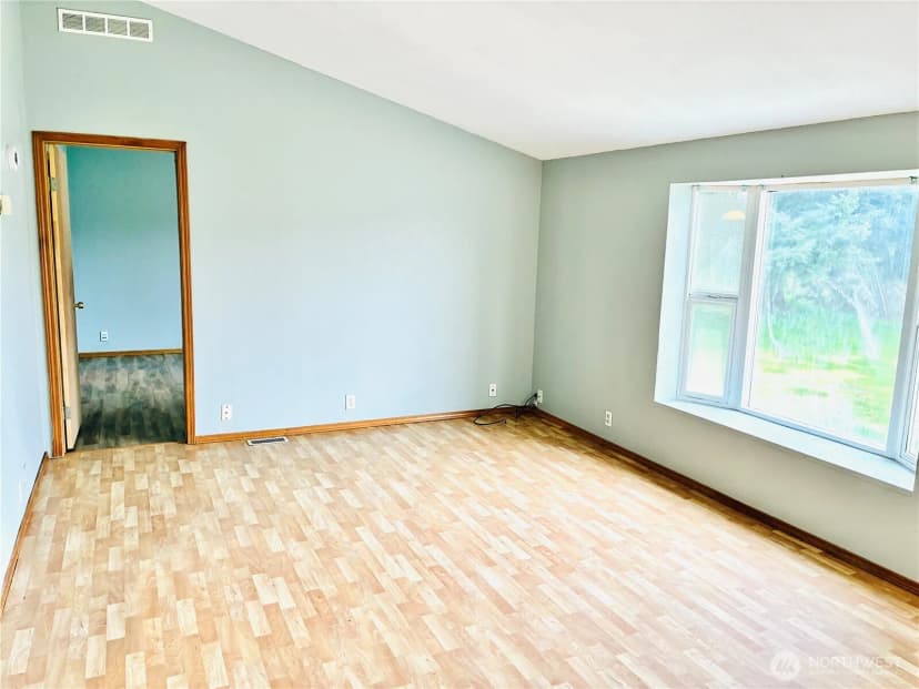 Property photo for 8212 350th Street Ct E, Roy photo 4