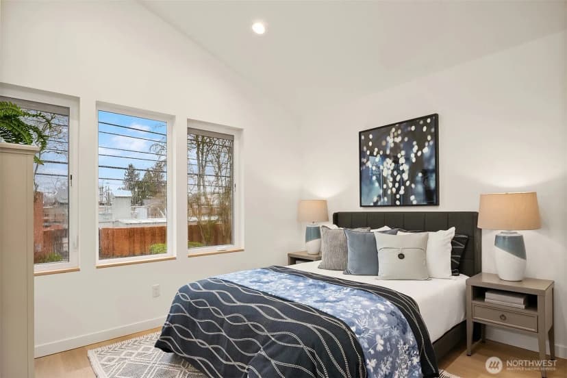 Property photo for 1459 22nd Avenue, Seattle photo 13