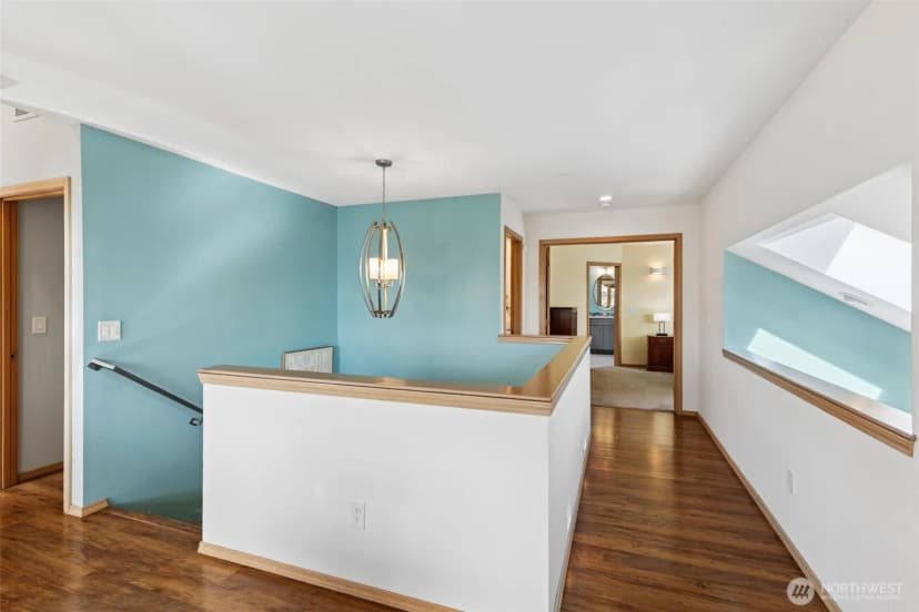 Property photo for 804 S 280th Street, Des Moines photo 15