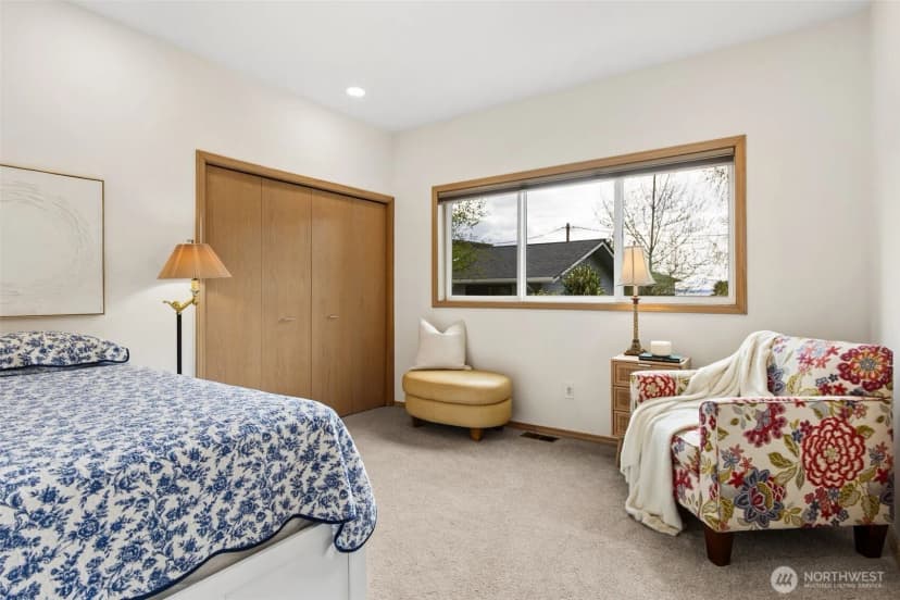 Property photo for 804 S 280th Street, Des Moines photo 10